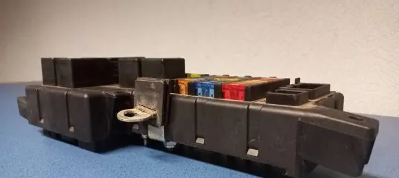Volvo V70 Fuse box set 518323324