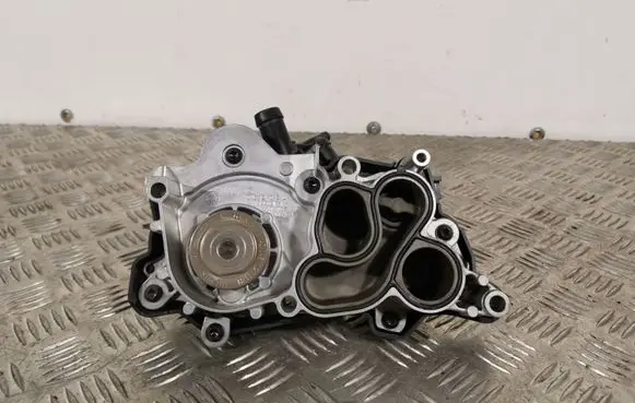 Seat Arona Water pump 04E121042