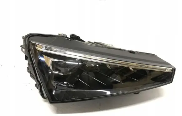 Skoda Scala Headlight/headlamp 657941016A