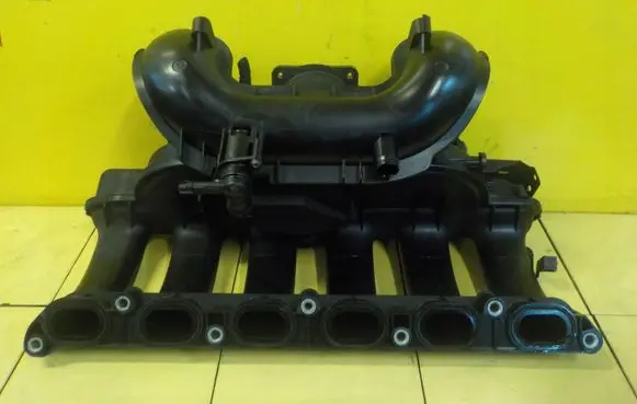 BMW 3 E90 E91 Intake manifold SSACY N52B25