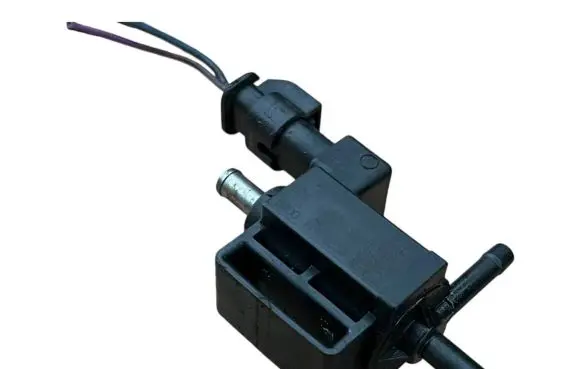 Volvo V40 Turbo solenoid valve 70437602