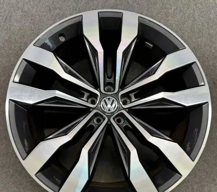 Volkswagen Touareg III R21 alloy rim 760601025L