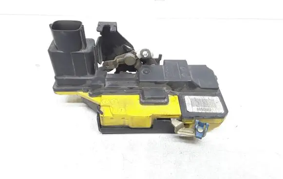 Volvo XC90 Rear door lock 8650552