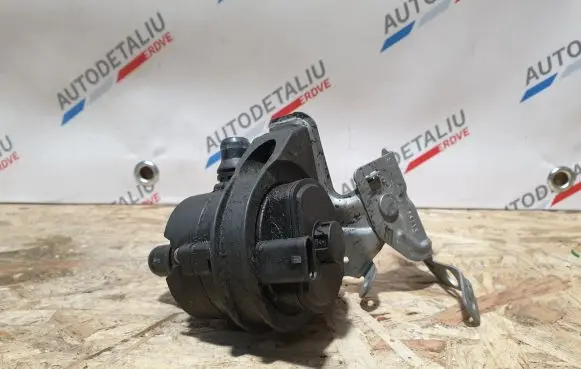BMW X1 F48 F49 Electric auxiliary coolant/water pump 8486848