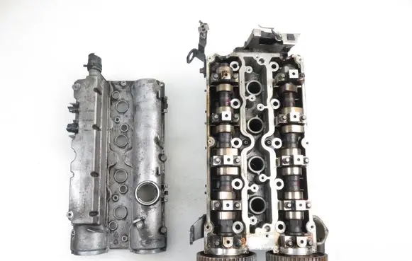 Opel Astra G Engine head 13106674