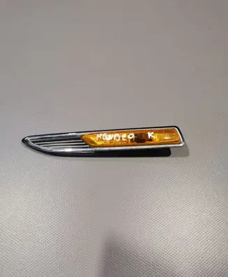 Ford Mondeo MK IV Front fender indicator light