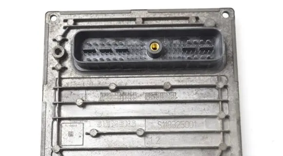 Ford Fiesta Engine control unit/module 4S6112A650NA