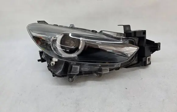 Mazda 3 III Headlight/headlamp BSP551030 SPBSP551030