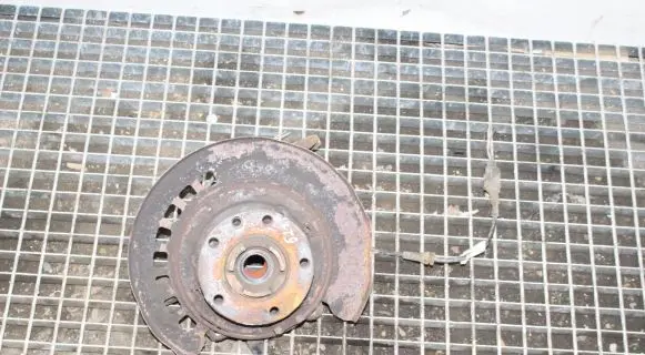Audi Q7 4L Rear wheel hub
