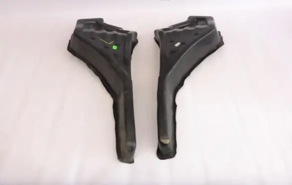 BMW 2 F45 Fender foam support/seal 