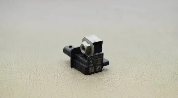 BMW 5 F10 F11 Airbag deployment crash/impact sensor 9224177