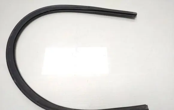 Audi A6 S6 C6 4F Engine compartment rubber 4F0823723