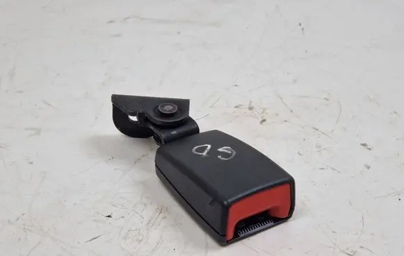 Mini Cooper Countryman R60 Rear seatbelt buckle 9802192 617073100