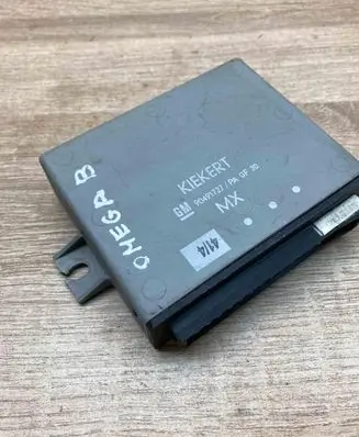 Opel Omega B1 Comfort/convenience module 90491727