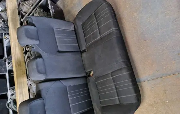 Rear seat