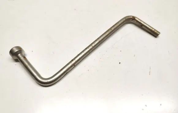 BMW X3 E83 Wheel nut wrench 6758731