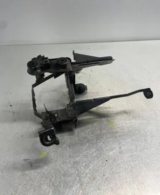 Audi A6 S6 C5 4B ABS pump bracket 4Z7614119