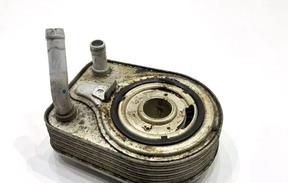 KIA Sportage Engine oil radiator 
