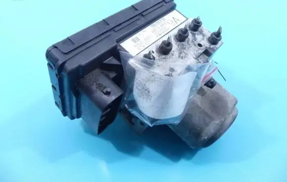 Toyota Avensis Verso ABS Pump 44510-44051 IMPRK1041985
