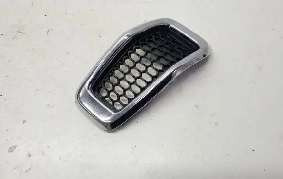 Jeep Cherokee Front grill 68303626AA 6CY39TRMAA