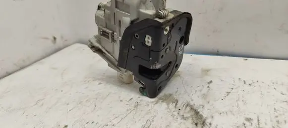 Audi A4 S4 B7 8E 8H Front door lock 8E1837016AA