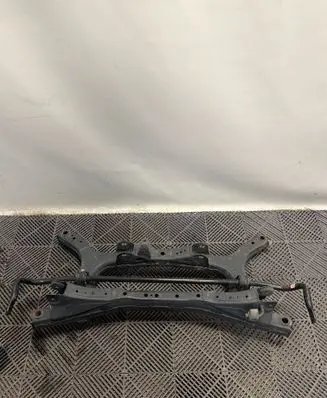 Toyota C-HR I Rear subframe 
