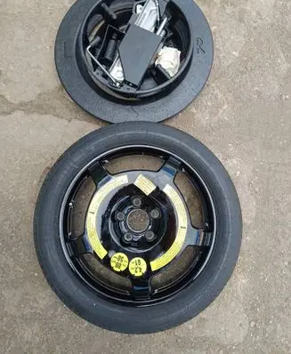 Mercedes-Benz CLS C218 X218 R18 spare wheel A2124013302 4013302