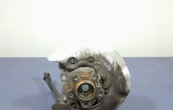 BMW Z4 E85 E86 Front wheel hub spindle knuckle 