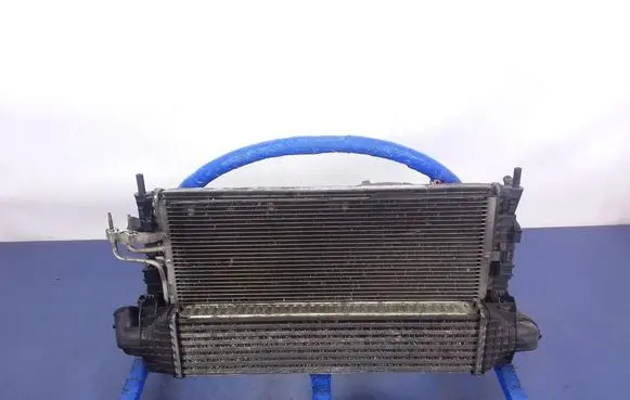 Ford Focus Coolant radiator 