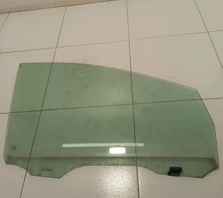 Seat Alhambra (Mk2) Front door window glass four-door 7N0845202 43R001100 E000269