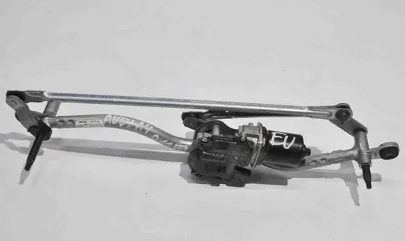 Audi A4 S4 B8 8K Front wiper linkage and motor