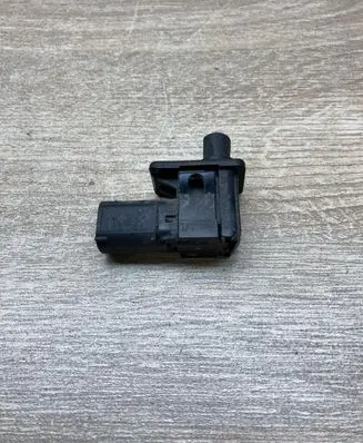 BMW 5 E39 Bonnet alarm switch sensor 8352229