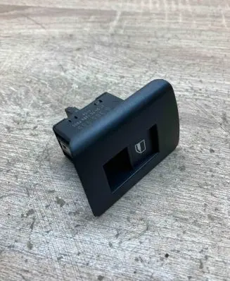 BMW X5 E53 Electric window control switch 8385955
