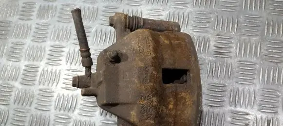 Nissan Primera Front brake caliper
