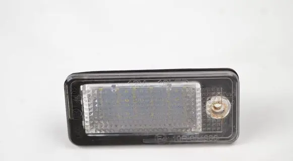 Audi A6 S6 C6 4F Number plate light 10R054386