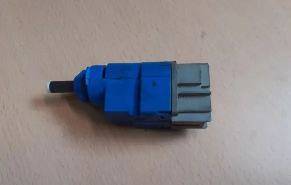 Dacia Dokker Other switches/knobs/shifts 253255192R