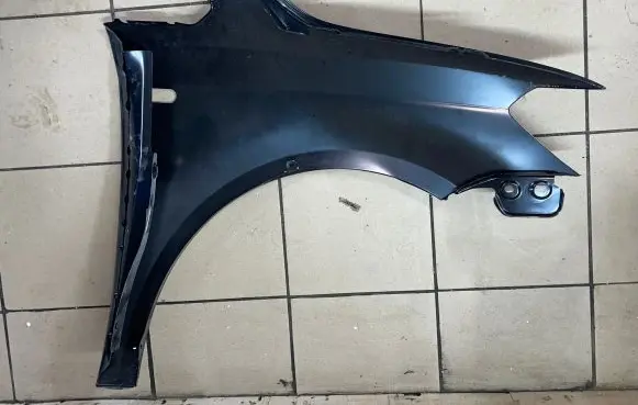 Volkswagen Caddy Fender J1433