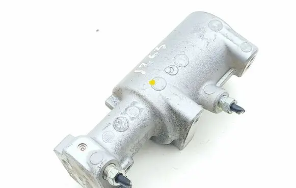 Toyota RAV 4 (XA50) Master brake cylinder 4727047030 1009191031