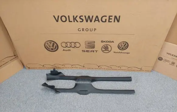 Volkswagen Golf VII Front sill trim cover 5G4853371C 5G4853372C 5G4853370J