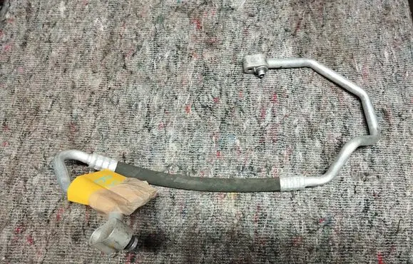 Volkswagen Jetta VI Air conditioning (A/C) pipe/hose 5C0820721BP
