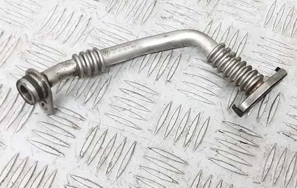 Volkswagen Golf VII Turbo turbocharger oiling pipe/hose 04L145736H