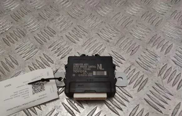 Lexus NX Wing mirror control module 8943078040