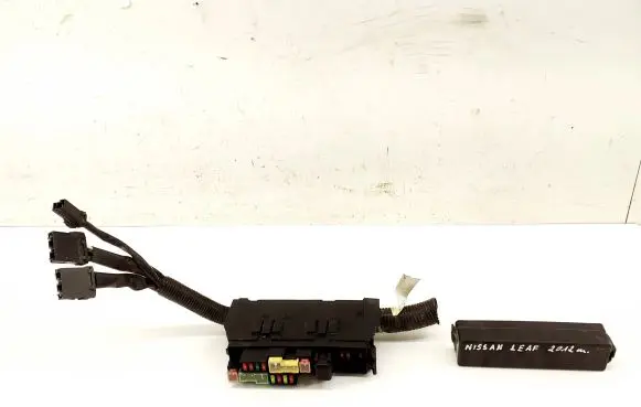 Nissan Leaf I (ZE0) Fuse box set 24382EW70B 3NA0C