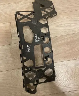 Volkswagen PASSAT B7 Front bumper mounting bracket 3AA807177