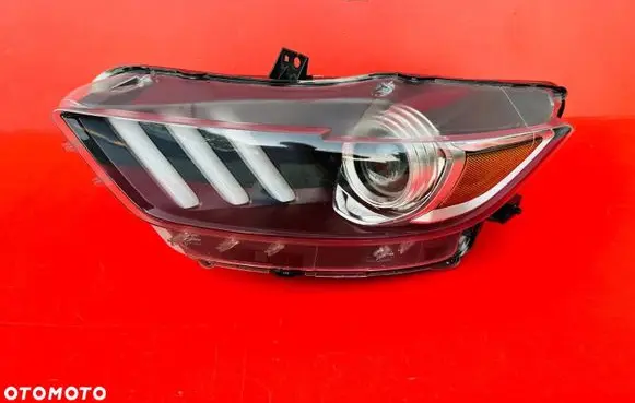 Ford Mustang VI Headlight/headlamp 