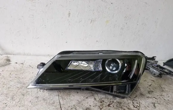Skoda Superb B8 (3V) Headlight/headlamp 3V2941015A