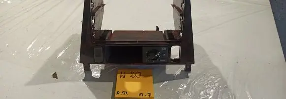 Volvo S40, V40 Radio/GPS head unit trim 30858070