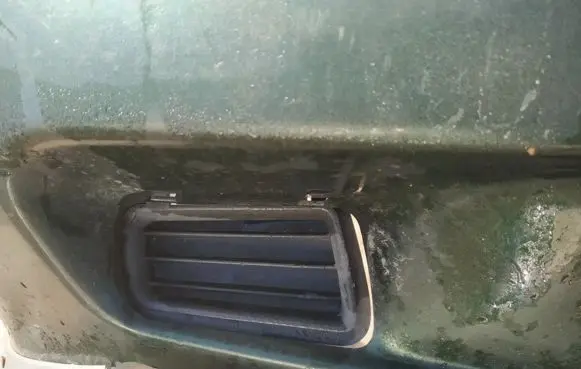 Volvo S40, V40 Front bumper lower grill