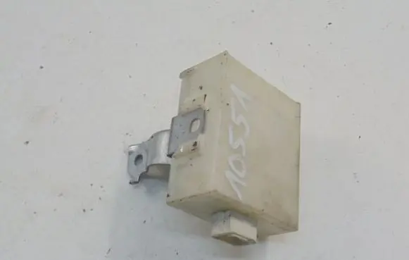Toyota Avensis Verso Door central lock control unit/module 89741-05070