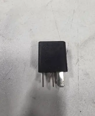 Opel Vectra C Other relay 70230 46520421